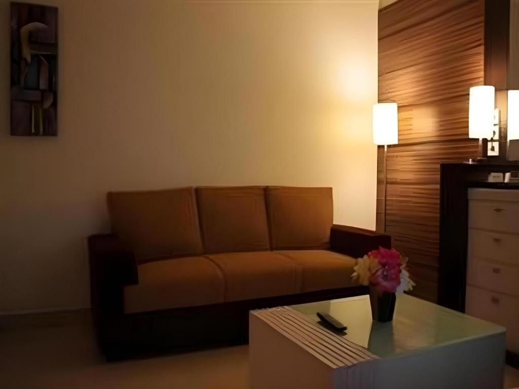 Travello Hotel Manado Kültér fotó