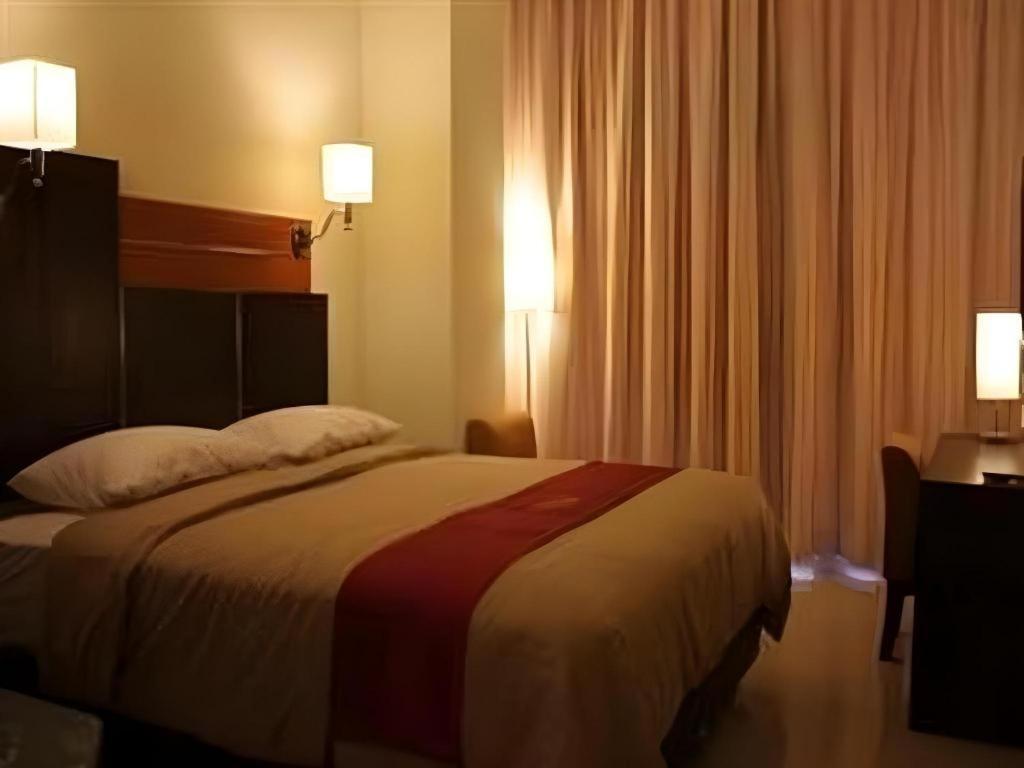 Travello Hotel Manado Kültér fotó