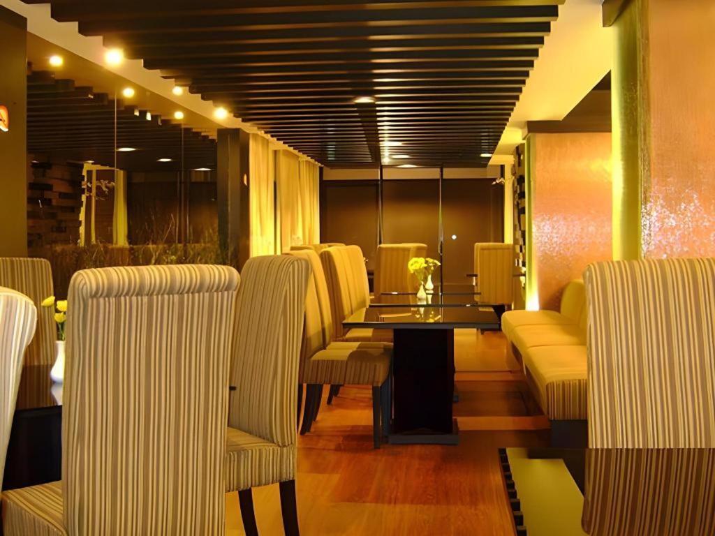 Travello Hotel Manado Kültér fotó