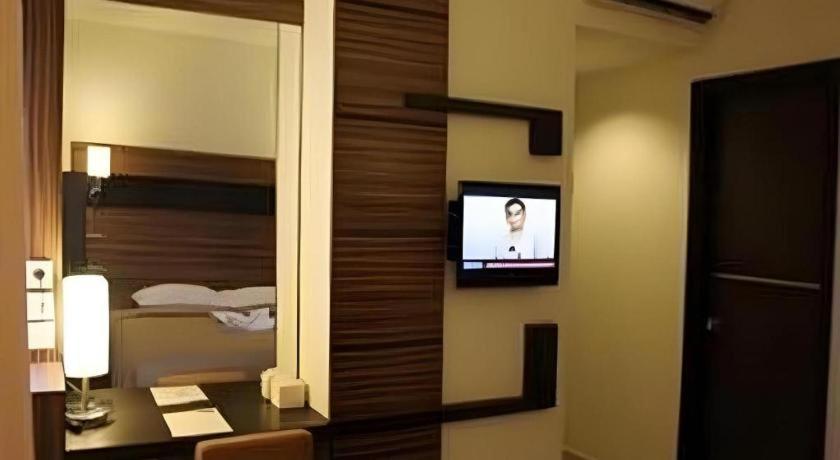 Travello Hotel Manado Kültér fotó