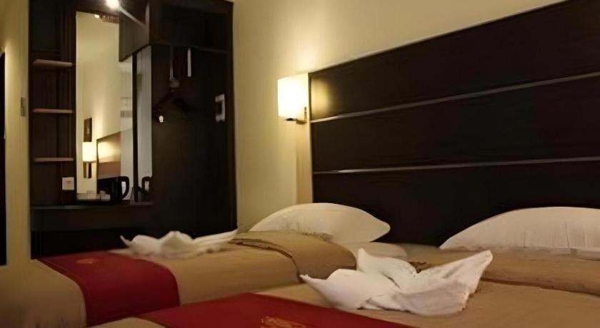 Travello Hotel Manado Kültér fotó