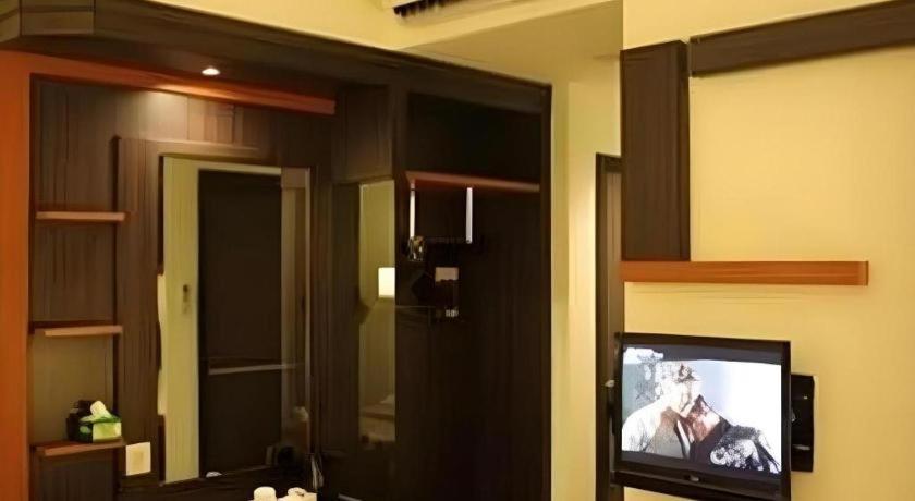 Travello Hotel Manado Kültér fotó