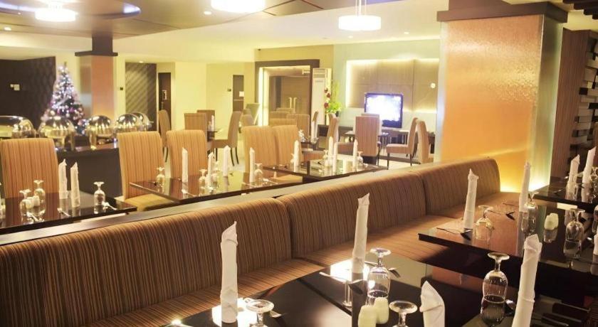 Travello Hotel Manado Kültér fotó