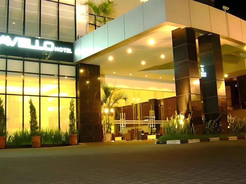Travello Hotel Manado Kültér fotó