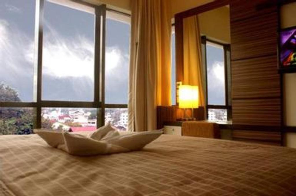 Travello Hotel Manado Kültér fotó