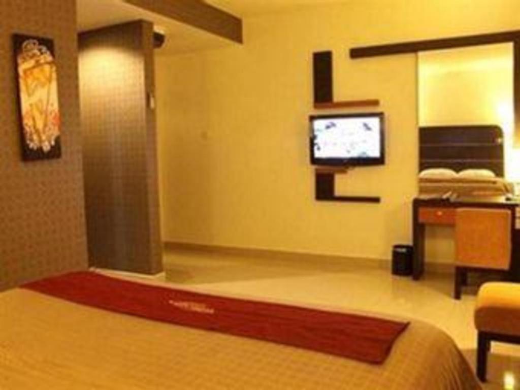 Travello Hotel Manado Kültér fotó