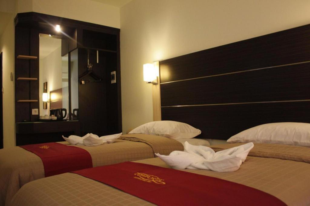 Travello Hotel Manado Kültér fotó