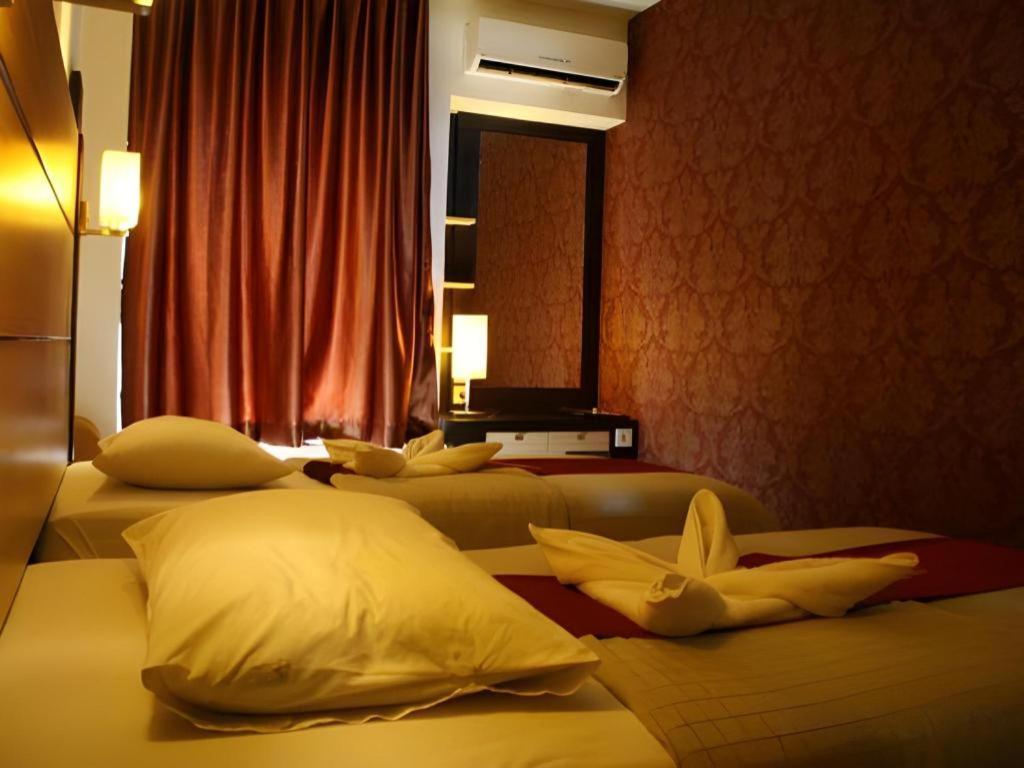 Travello Hotel Manado Kültér fotó