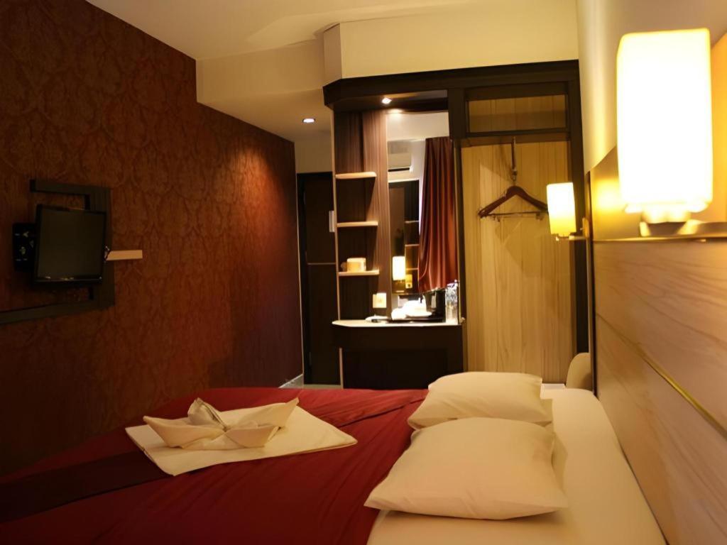 Travello Hotel Manado Kültér fotó